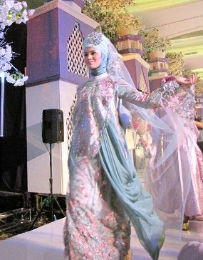 Bentuk Sewa Gaun Pengantin Muslimah Jogja Wddj Gaun Pengantin Dengan Tema Flower Garden Of Princess 2012