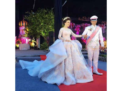Design Baju Pengantin Muslimah 2017 H9d9 Pernikahan Mewah Bertema Princess Pengantin Wanita Gunakan