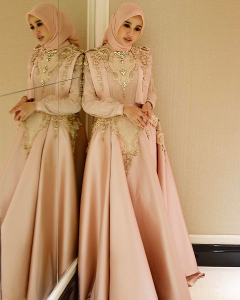 Gaun Pengantin Muslimah Simple Tapi Elegan New â 18 Model Baju Pesta Muslim 2019 Edisi Gaun Pesta