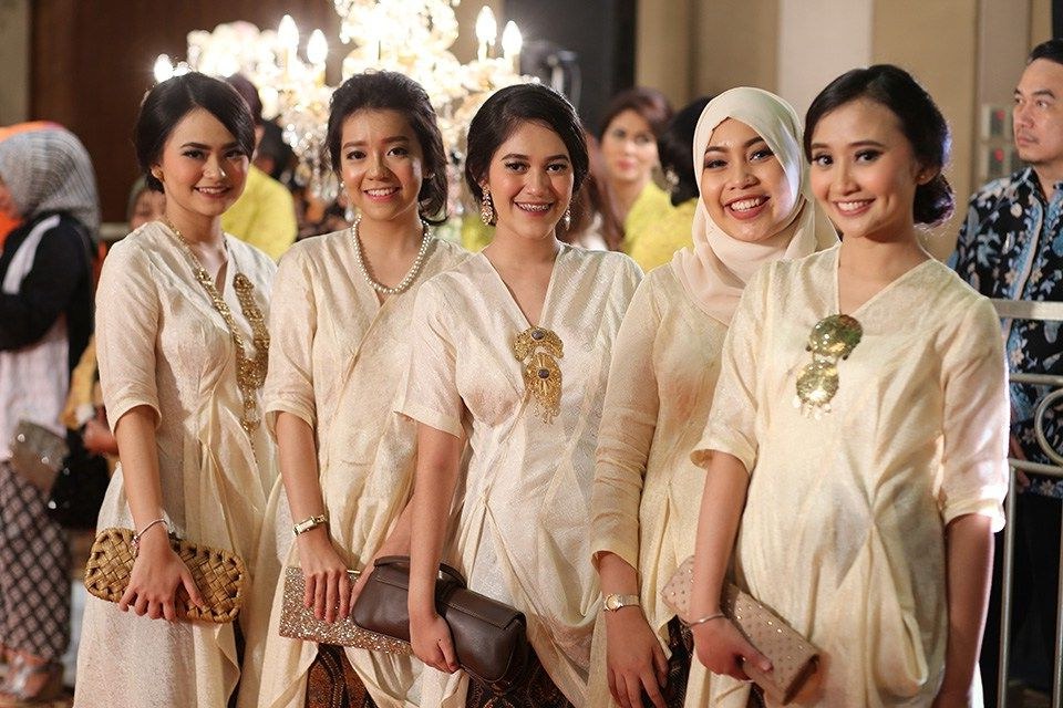 Inspirasi Baju Pengantin Muslim Adat Sunda 3ldq Pernikahan Adat Sunda Yang Cantik Dan Mengusung Tema Garden