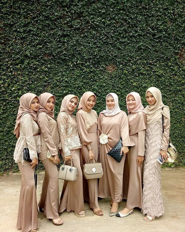 Ide Inspirasi Gaun Bridesmaid Hijab Rldj Dress Brokat Modern Hijab 2018 Gamis Brokat