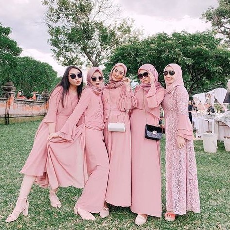 Inspirasi Model Kebaya Bridesmaid Hijab 4pde List Of Gaun Kebaya Gowns Bridesmaid Dresses Images and Gaun