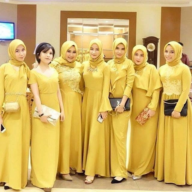 Inspirasi Model Kebaya Bridesmaid Hijab Y7du Bona Tika Bonatika On Pinterest