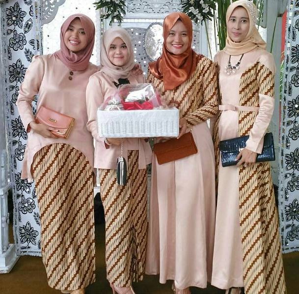 Model Model Gamis Batik Untuk Pesta Pernikahan 4pde 15 Model Gamis Batik Muslimah Terbaru Untuk Pesta – Janahara