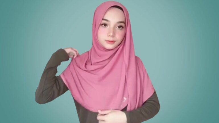 Tutorial Hijab Segi Menggunakan Anting Ragam Muslim