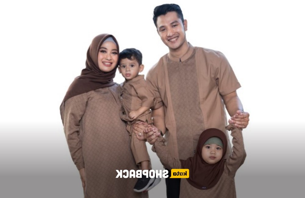 Bentuk Baju Lebaran Keluarga 2020 O2d5 10 Inspirasi Model Baju Lebaran Keluarga 2020 Yang Serba