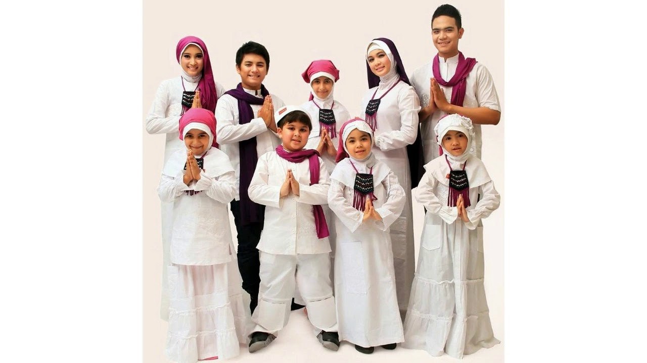 Bentuk Baju Lebaran Keluarga Warna Putih 4pde Baju Couple Keluarga Untuk Lebaran Warna Putih