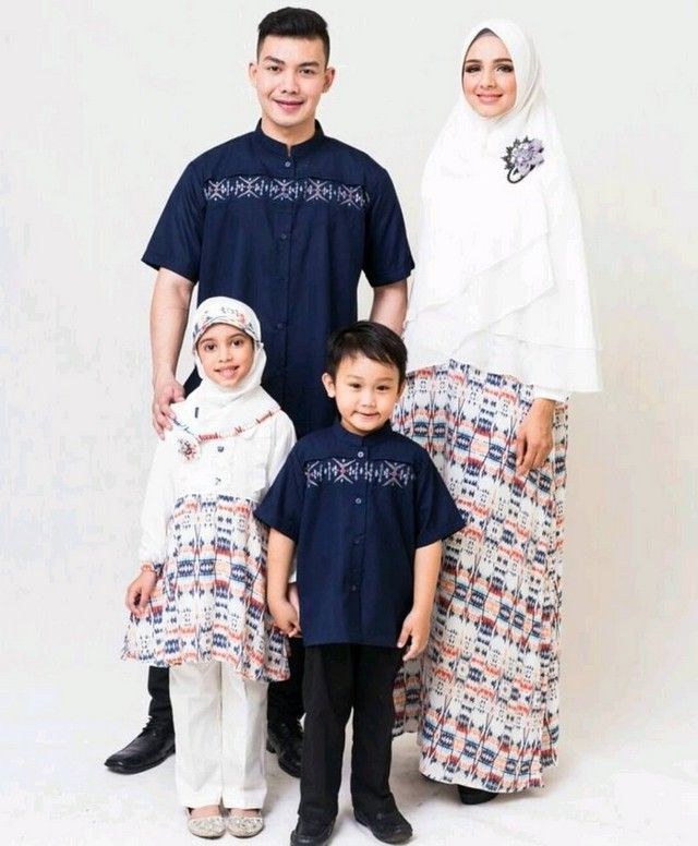 Design Baju Lebaran Keluarga Tahun 2019 Tldn Baju Lebaran 2018 Keluarga Baju Lebaran Couple 2018