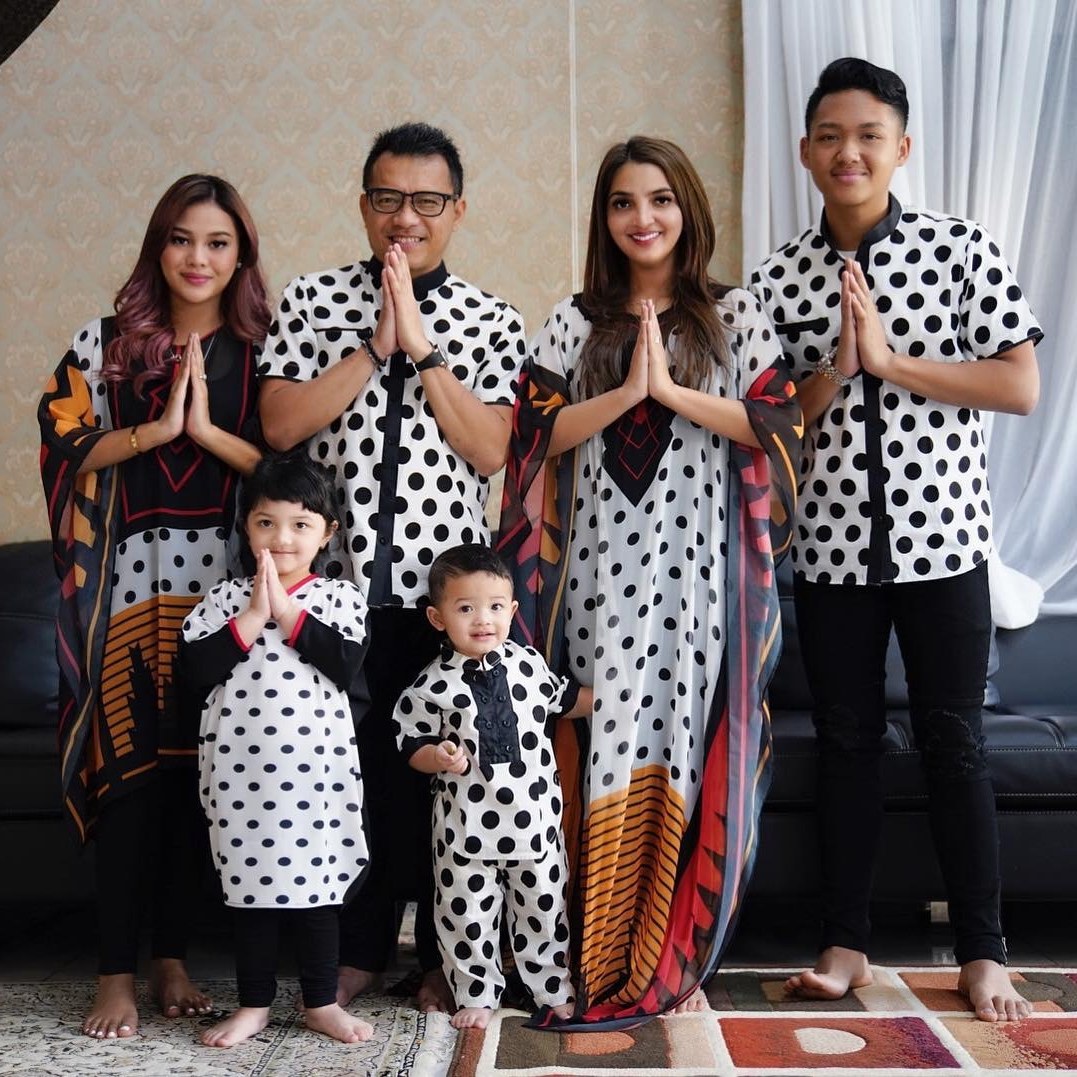 Inspirasi Baju Lebaran Keluarga Anang ashanty E9dx Intip Tema Baju Lebaran Para Artis Di Hari Raya