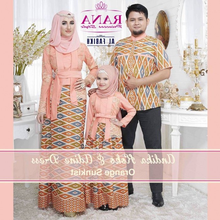 Model Baju Lebaran Untuk Keluarga Thdr 18 Model Baju Couple Muslim Keluarga Untuk Lebaran