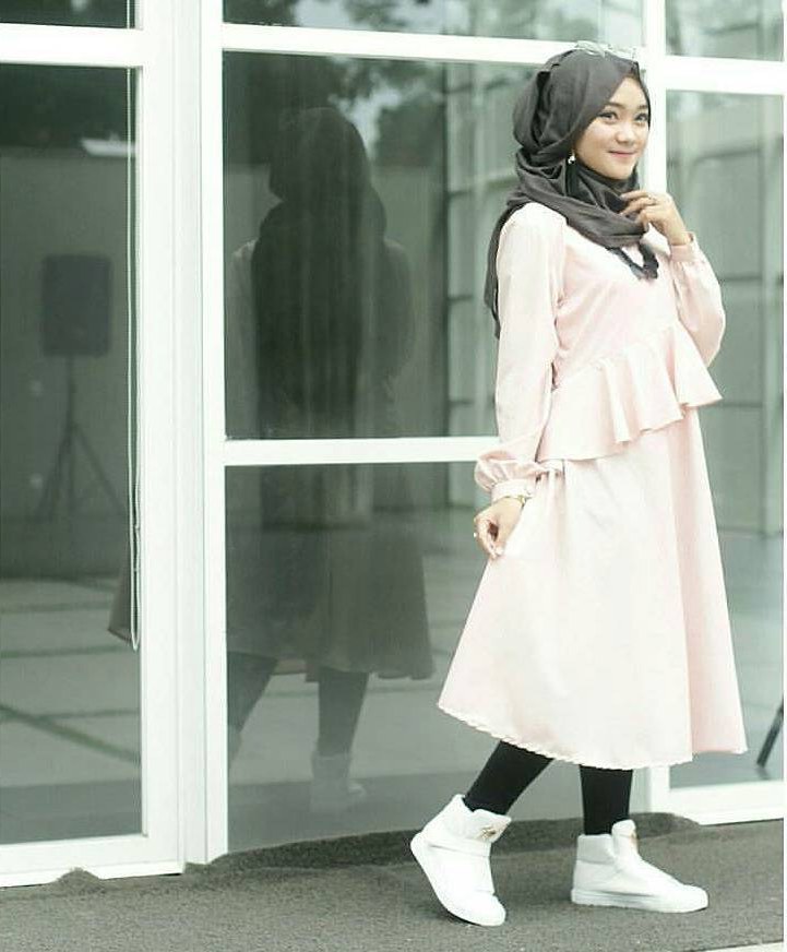 Model Fashion Muslimah Terbaru Q5df Fashion Hijab Remaja Terbaru 2018 Gaya Masa Kini Teman