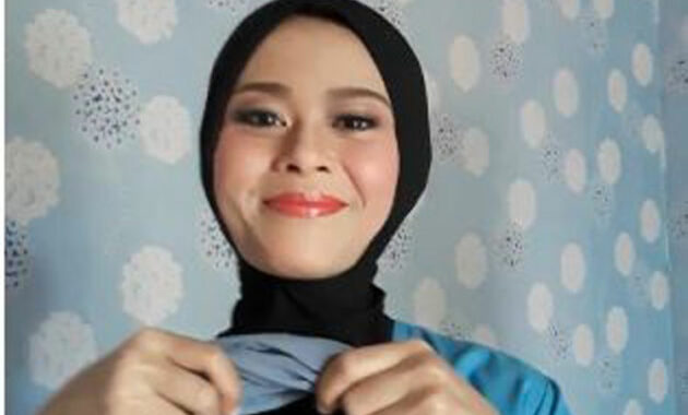 tutorial-hijab-segitiga-ala-zaskia-sungkar.jpg