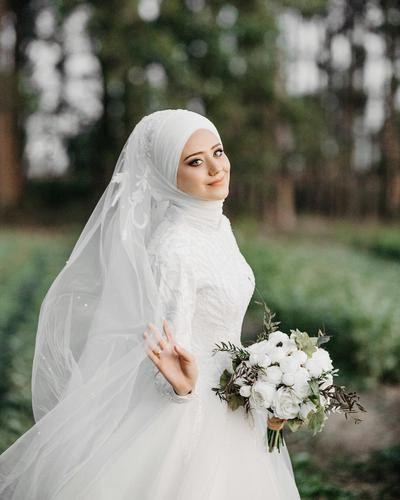 Bentuk Gaun Pernikahan Muslimah Elegan Jxdu Elegan Dan Menawan Yuk Intip Inspirasi Baju 