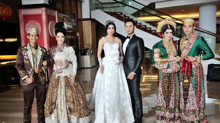 Bentuk Sewa Gaun Pengantin Muslimah Jogja Ffdn Tribunwiki Ini 4 Salon Penyewaan Baju Pengantin Di Makassar