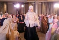 Design Baju Ke Pesta Pernikahan Muslimah Zwd9 Tengok Busana Muslim Untuk Pesta Dari Komunitas Syar I