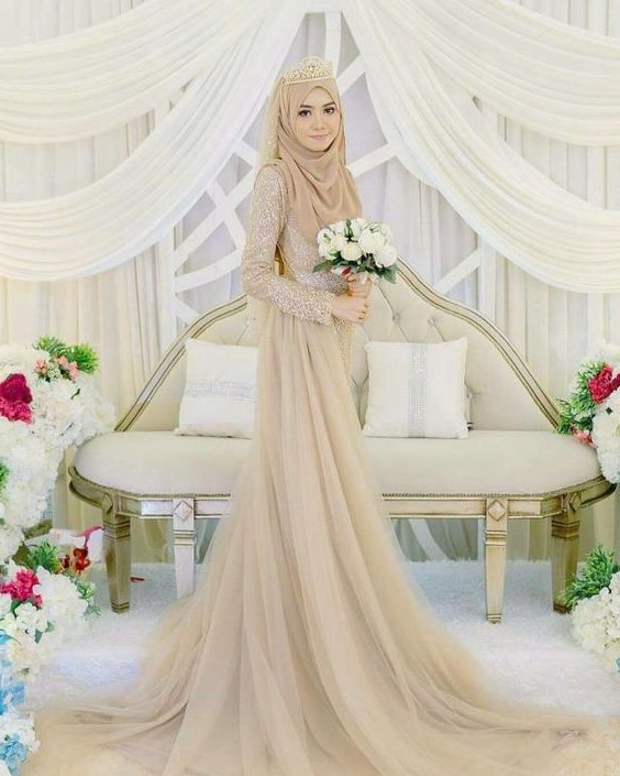 Design Gaun Pengantin Muslimah 2018 0gdr Maizatul Maisarah Maisarahjulajuli On Pinterest