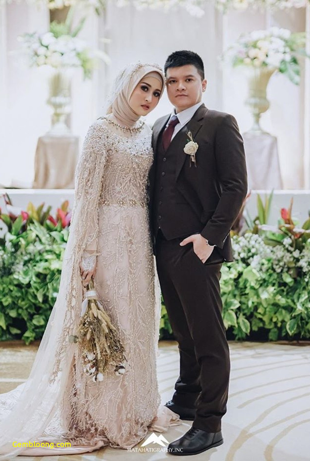 Gaun Sederhana Pengantin Berhijab Beautiful 13 Inspirasi Gaun Pengantin Melayu Untukmu Yang 0197