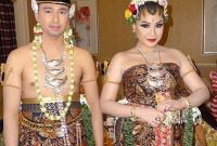 Ide Baju Pengantin Dodotan Muslim U3dh Dodotan Adat Jawa Dodotan Raffi Nagita Kebaya Basahan Modern Murah Kebaya Pengantin Basahan Jawa