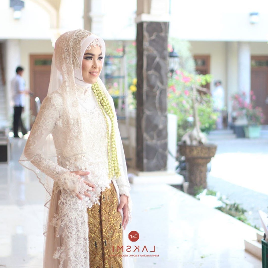 Ide Baju Pengantin Dodotan Muslim Whdr Wedding attire Adalah