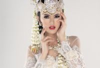 Inspirasi Baju Pengantin Muslim Adat Sunda E9dx Cantik Ini Dia Pakaian Pengantin Adat Sunda Yang Elegan