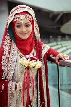 35 Design Model Baju Pengantin Muslim Terbaru – Ragam Muslim