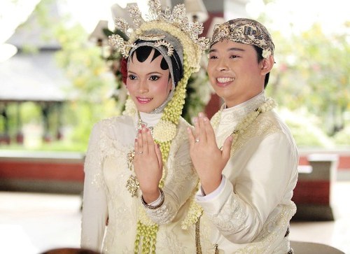 Model Baju Pengantin Muslim Adat Jawa U3dh Baju Pernikahan Adat Sunda Berhijab