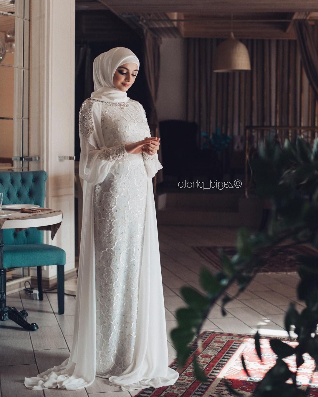 39 Bentuk Baju  Pengiring Pengantin Muslimah  Ragam Muslim 