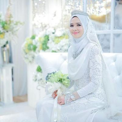 35 Model Gaun  Pengantin  Muslimah Simple  Tapi Elegan  