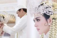 Design Gamis Untuk Acara Resepsi Pernikahan Q0d4 Syahrini 3 Kali Ganti Gaun Dalam Acara Makan Malam