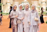 Design Gamis Untuk Acara Resepsi Pernikahan Thdr Padu Padan Hijab Simpel Dan Elegan Untuk Pesta Pernikahan