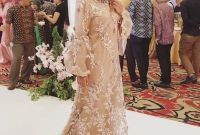 Ide Model Gamis Untuk Pesta Pernikahan Irdz Model Gamis Pesta Brokat Mewah Terbaru soft Gold Di 2019