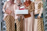 Model Model Gamis Batik Untuk Pesta Pernikahan 4pde 15 Model Gamis Batik Muslimah Terbaru Untuk Pesta – Janahara