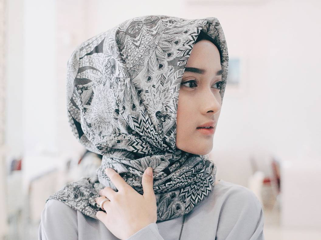 Tutorial hijab segi empat untuk sehari-hari