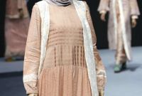 Bentuk Baju Lebaran Pria 2020 Dwdk Inspirasi Tren Busana Muslimah Lebaran 2020 Foto 5