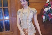 Bentuk Baju Lebaran Remaja Kekinian Ipdd 30 Model Kebaya Modern Terbaru Inspirasi Remaja Gambar