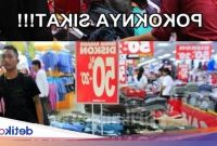 Bentuk Meme Baju Lebaran 9ddf Meme Kocak Pemburu Diskon Baju Lebaran