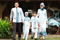 Design Baju Lebaran Putih Keluarga Ipdd Contoh Contoh Model Almia Baju Muslim