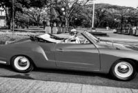 Design Baju Lebaran Ridwan Kamil Ipdd Ridwan Kamil Ajak Ibunda Keliling Pakai Mobil Antik