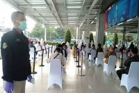 Design Baju Lebaran Ridwan Kamil O2d5 Ridwan Kamil Sebut Tiga Penumpang Krl Bogor Jakarta Positif