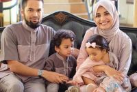 Design Harga Baju Lebaran Keluarga Tanah Abang E9dx 15 Baju Lebaran Keluarga Artis Terkenal Di Indonesia