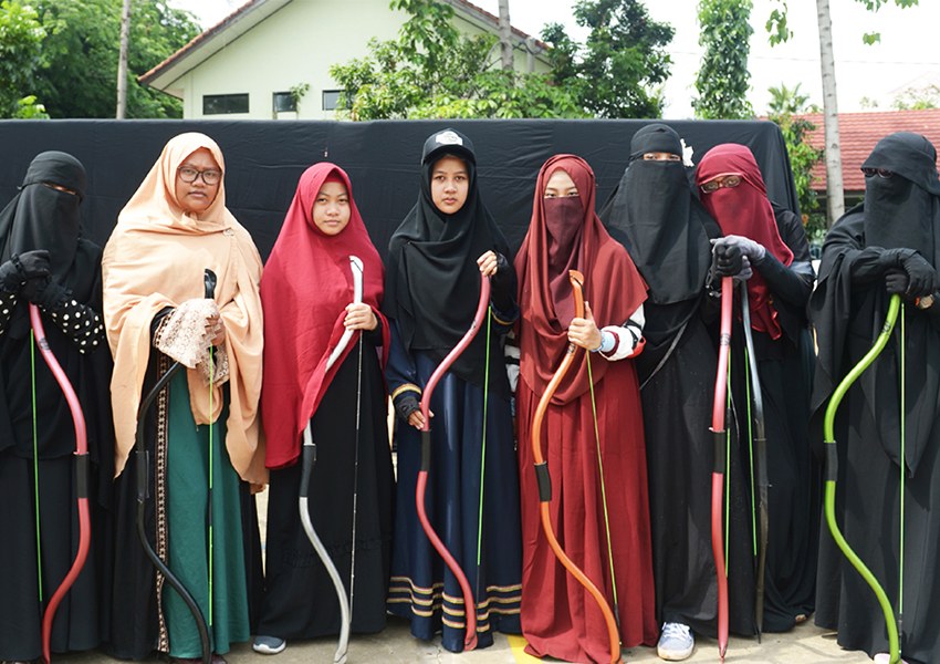 Design Muslimah Bercadar Dari Belakang 87dx Mengapa Niqab Banyak Digunakan Oleh Wanita Muslim Di Indonesia