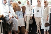 Ide Baju Lebaran Ngetren 2018 Bqdd 3 Desainer Sepakat Ini Trend Baju Lebaran 2018