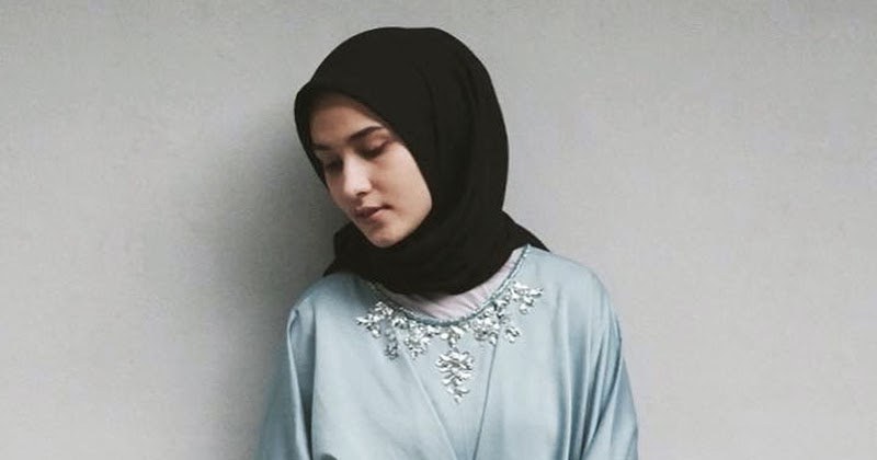 Ide Trend Baju Lebaran Tahun 2019 Budm Trend Baju Lebaran Dan Hijab Wanita Tahun 2019 Untuk