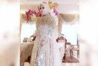 Inspirasi Baju Lebaran Syahrini 2019 Zwd9 Intip Tema Baju Lebaran Para Artis Di Hari Raya