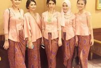 Inspirasi Baju Lebaran Yg Lagi Ngetren Fmdf 23 Model Kebaya Pesta Terbaru 2018 Yang Lagi N Ren