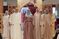 Inspirasi Model Baju Lebaran Perempuan 2018 Nkde Model Baju Lebaran 2018 Ivan Gunawan Jawab Kebutuhan