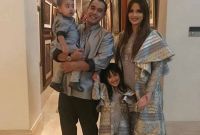 Inspirasi Model Baju Lebaran Untuk Keluarga D0dg 15 Baju Lebaran Keluarga Artis Terkenal Di Indonesia