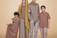Inspirasi Model Baju Lebaran Untuk Keluarga Mndw Model Baju Batik Sarimbit Modern Untuk Pasangan Couple