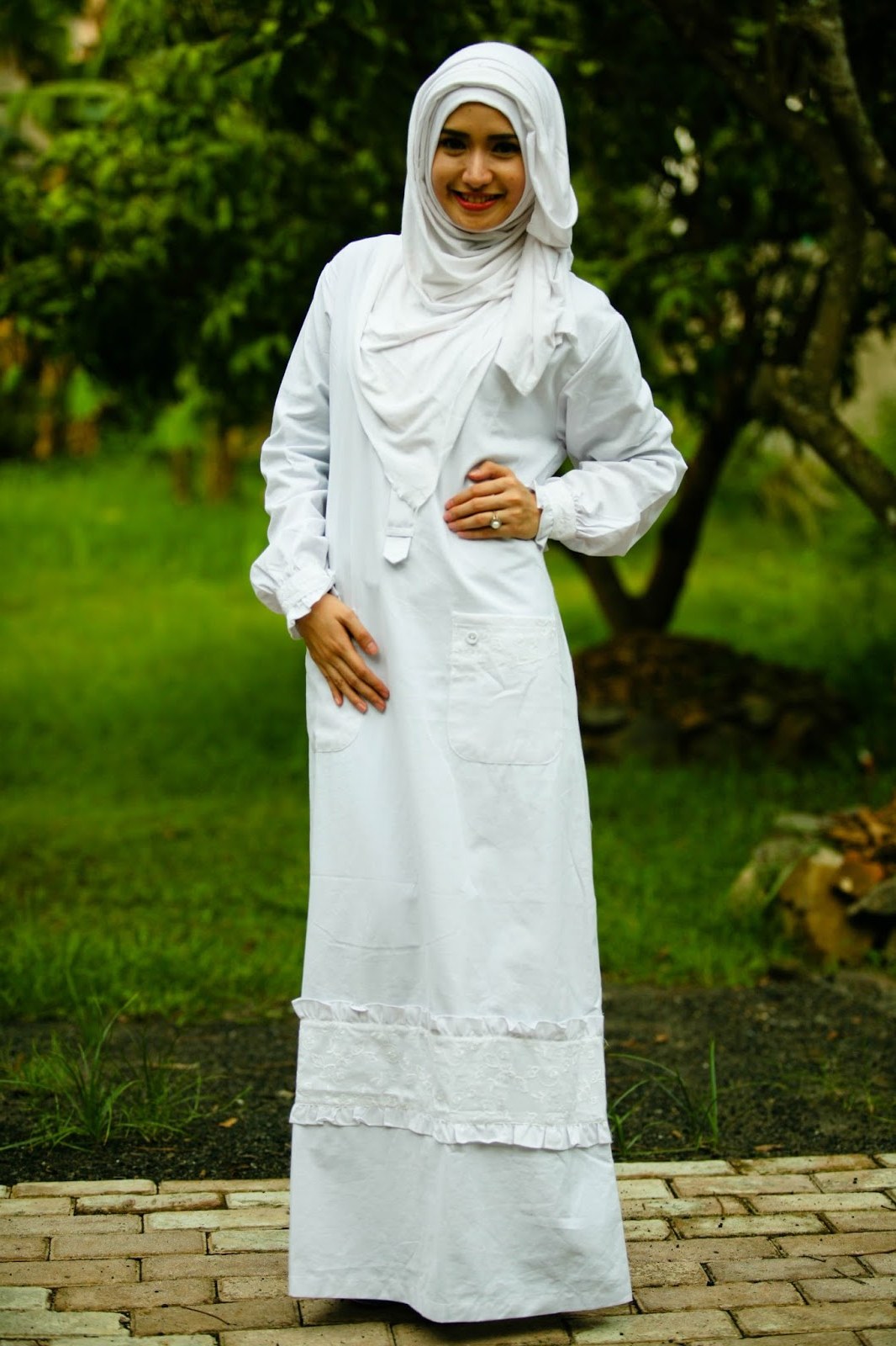 Model Baju Lebaran Putih D0dg Model Gamis Putih Untuk Lebaran