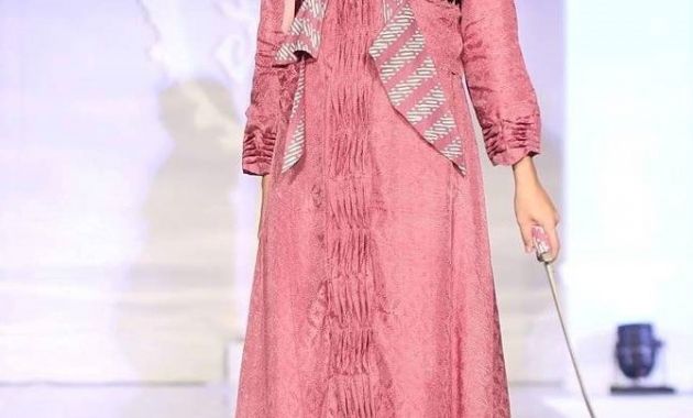 Model Baju Lebaran Wanita 2018 Zwd9 20 Trend Model Baju Muslim Lebaran 2018 Casual Simple Dan